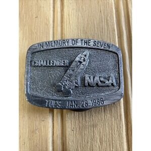 Vintage 1986 NASA Space Shuttle Challenger Memorial Belt Buckle